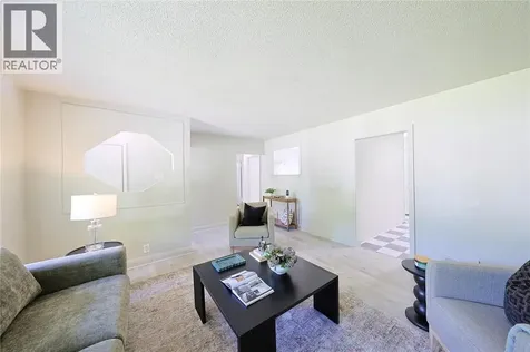 898 Grandview Avenue Sarnia ON N7V 3X2