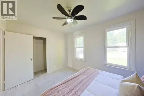 898 Grandview Avenue Sarnia ON N7V 3X2