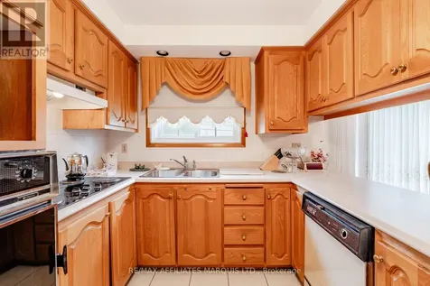 1208 Third Street East Cornwall ON K6H 2G2