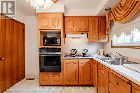 1208 Third Street East Cornwall ON K6H 2G2