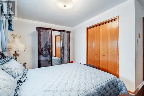1208 Third Street East Cornwall ON K6H 2G2
