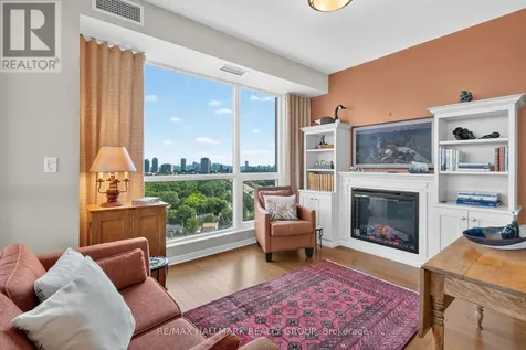 38 Metropole Private Ottawa ON K1Z 1E9