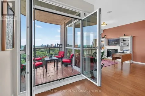38 Metropole Private Ottawa ON K1Z 1E9