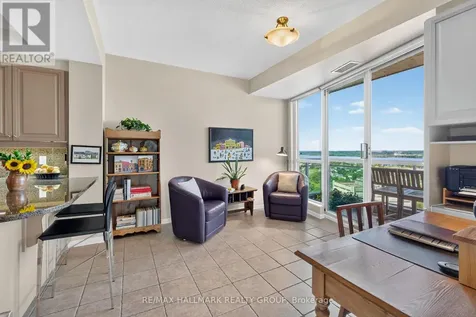 38 Metropole Private Ottawa ON K1Z 1E9