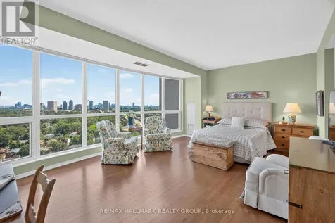 38 Metropole Private Ottawa ON K1Z 1E9