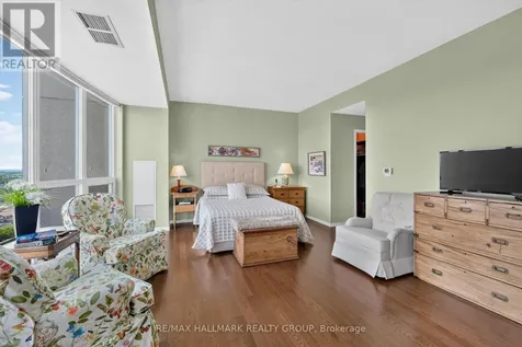 38 Metropole Private Ottawa ON K1Z 1E9