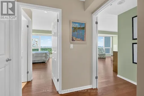 38 Metropole Private Ottawa ON K1Z 1E9