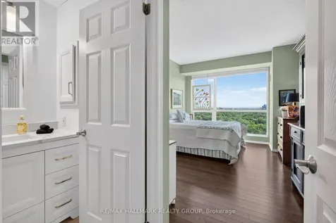 38 Metropole Private Ottawa ON K1Z 1E9