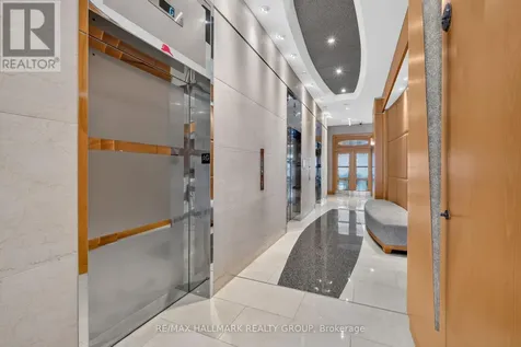 38 Metropole Private Ottawa ON K1Z 1E9