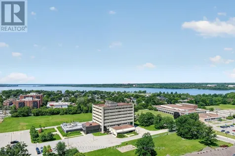 38 Metropole Private Ottawa ON K1Z 1E9