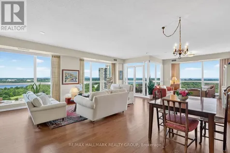 38 Metropole Private Ottawa ON K1Z 1E9