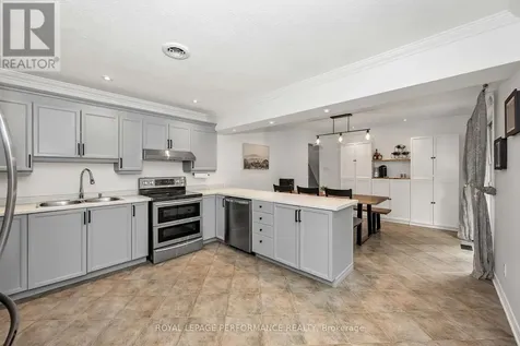 30 Promenade Boulevard Russell ON K0A 1W1