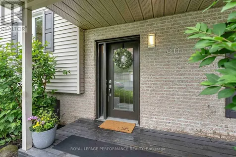 30 Promenade Boulevard Russell ON K0A 1W1