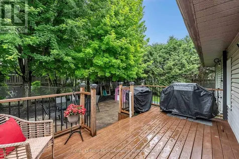 30 Promenade Boulevard Russell ON K0A 1W1