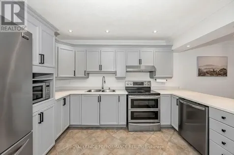30 Promenade Boulevard Russell ON K0A 1W1