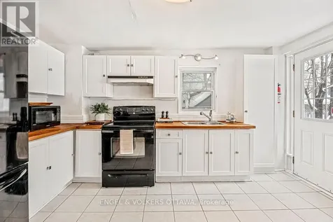 477 Booth Street Ottawa ON K1R 7L1