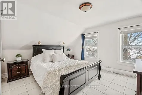 477 Booth Street Ottawa ON K1R 7L1