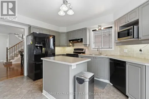 1130 Marchant Drive Ottawa ON K4A 4A7