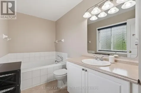 1130 Marchant Drive Ottawa ON K4A 4A7