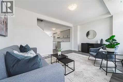 155 Equestrian Way Cambridge ON N3E 0E8