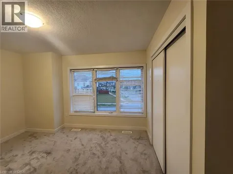 5 Keelson Street Welland ON L3B 0M2