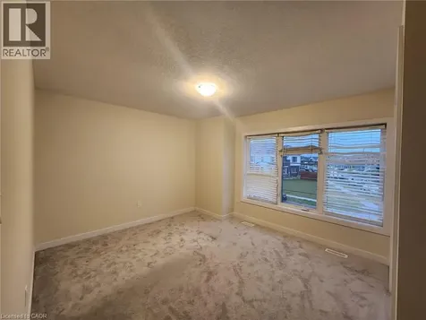 5 Keelson Street Welland ON L3B 0M2