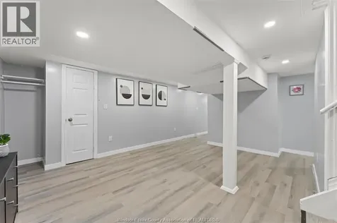 2729 Virginia Park Windsor ON N9E 2B6