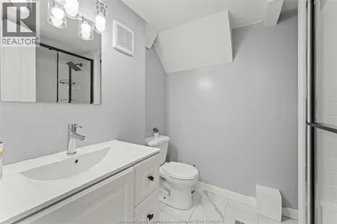 2729 Virginia Park Windsor ON N9E 2B6