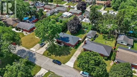 2729 Virginia Park Windsor ON N9E 2B6