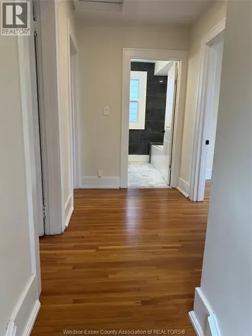 1504 Elsmere Windsor ON N8X 4H3