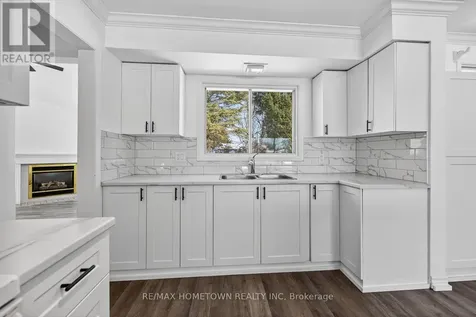 31 Vanier Drive Brockville ON K6V 3J6