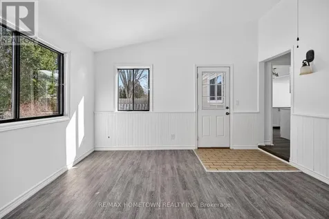 31 Vanier Drive Brockville ON K6V 3J6