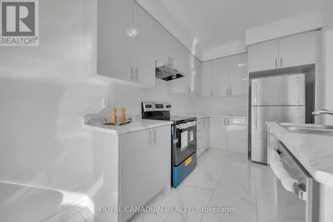 21 Tamworth Terrace Barrie ON L9J 0W5