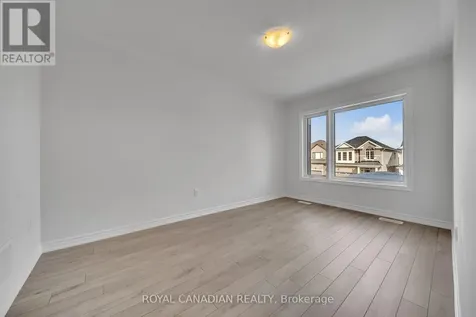 21 Tamworth Terrace Barrie ON L9J 0W5