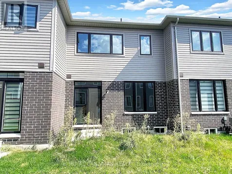 21 Tamworth Terrace Barrie ON L9J 0W5