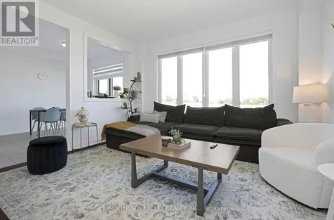 12 Kingsbury Trail Barrie ON L9J 0W9