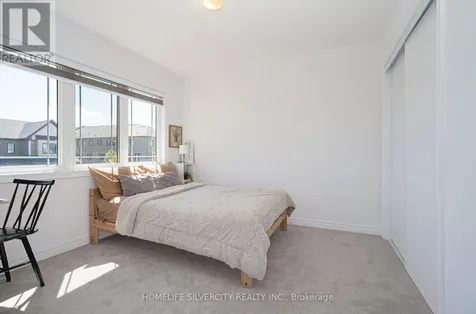 12 Kingsbury Trail Barrie ON L9J 0W9
