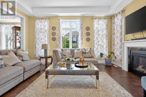 22 Hayeraft Street Whitby ON L1P 0C6