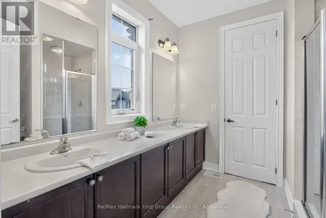22 Hayeraft Street Whitby ON L1P 0C6