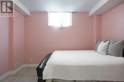 22 Hayeraft Street Whitby ON L1P 0C6