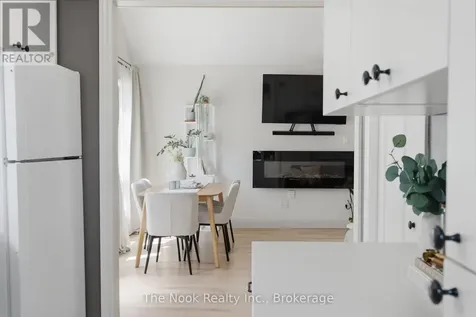 30 Lakeview Avenue Scugog ON L0B 1E0
