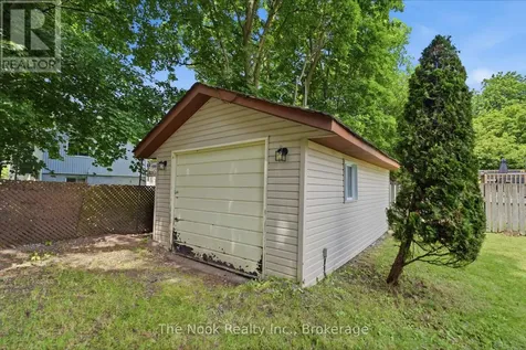 30 Lakeview Avenue Scugog ON L0B 1E0