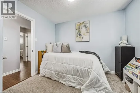 29 Hopewell Crescent Stoney Creek ON L8J 1P3