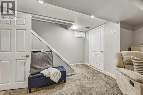 29 Hopewell Crescent Stoney Creek ON L8J 1P3