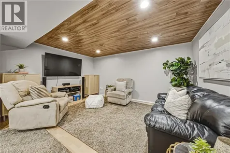 29 Hopewell Crescent Stoney Creek ON L8J 1P3