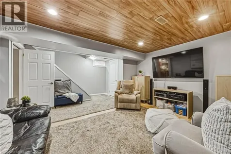 29 Hopewell Crescent Stoney Creek ON L8J 1P3