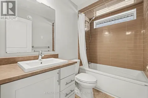 266 Shinleaf Crescent Ottawa ON K1W 0J2