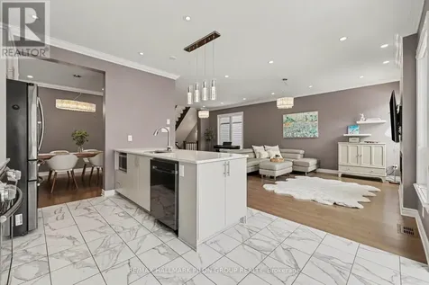 266 Shinleaf Crescent Ottawa ON K1W 0J2