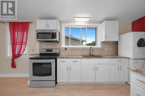 131 Dagmar Avenue Ottawa ON K1L 5T3