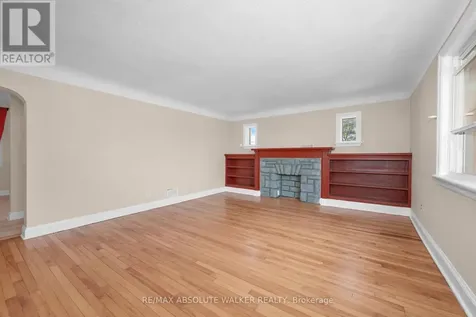 131 Dagmar Avenue Ottawa ON K1L 5T3